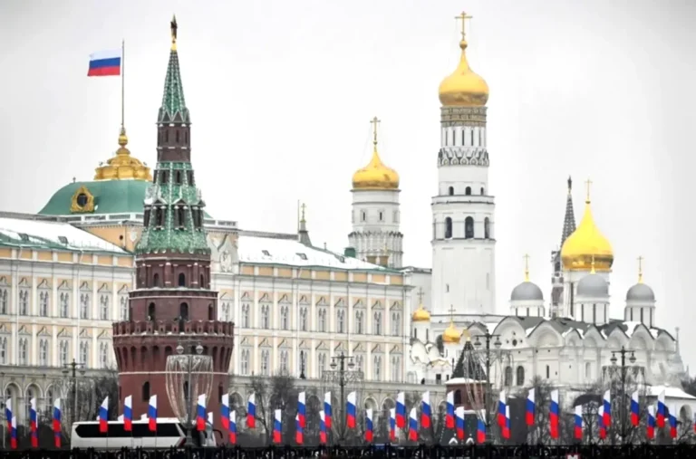 الكرملين: سنواصل تطوير علاقاتنا مع أرمينيا وأذربيجان بعد زيارة فانس