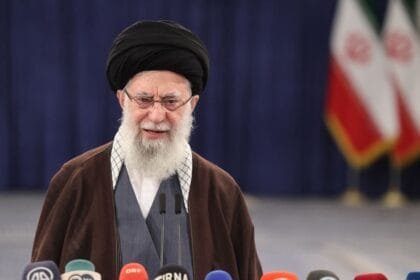 خامنئي رداً على ترامب: "لن تستطيع القضاء على النظام الإيراني"