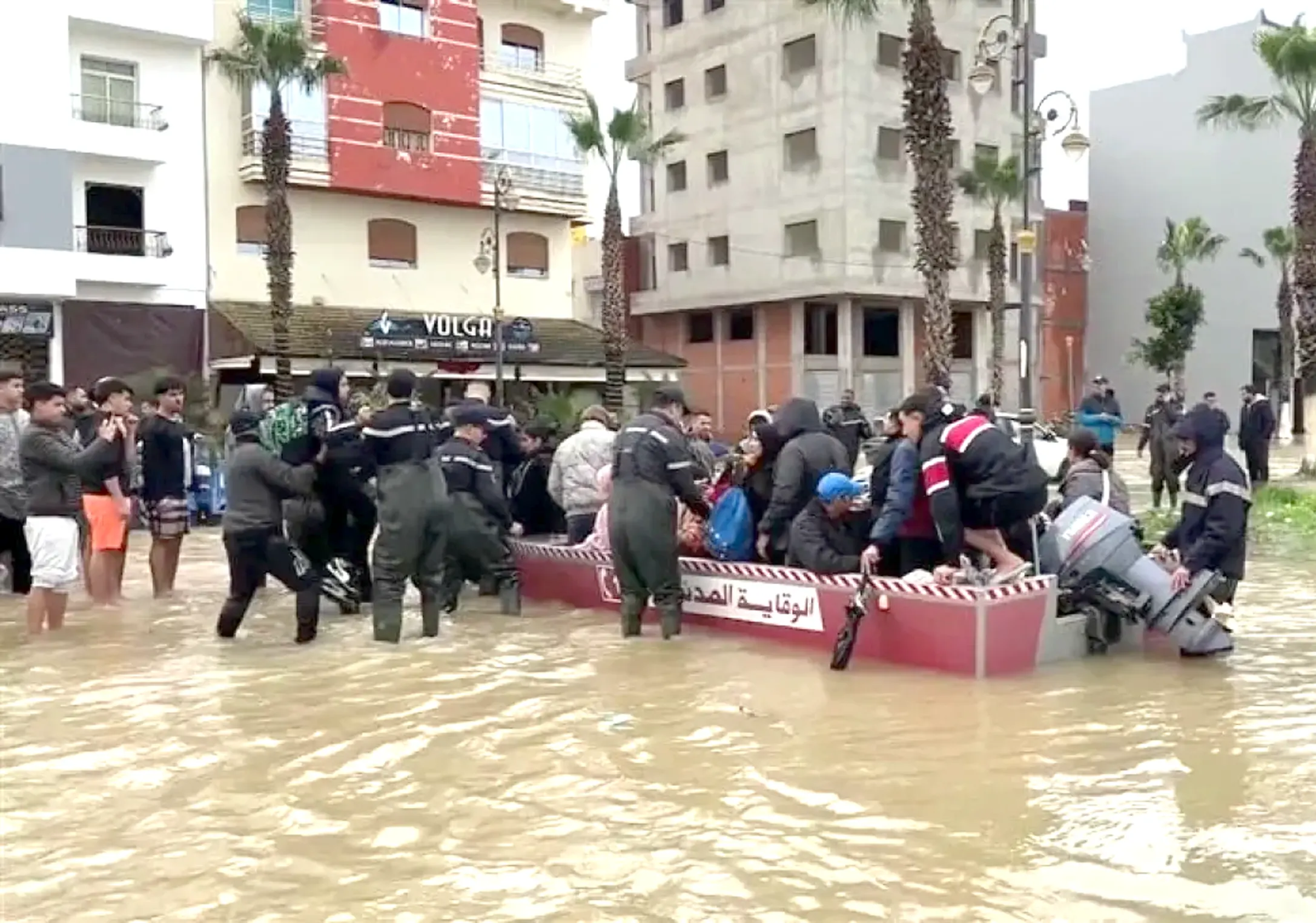 Morocco evacuates more than 143,000 people in the northwest of the country in anticipation of widespread flooding