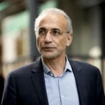 "لحظة الحقيقة" في باريس.. طارق رمضان يواجه اتهامات الاغتصاب في محاكمة تمتد لـ25 يوما