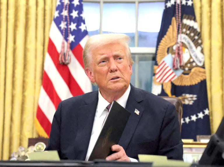 Trump: Iran is talking to us... and the coming days will reveal opportunities for understanding