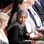 ترامب يهاجم النائبتين التقدميتين معتوهتان ومختلتان عقليا.. ويطالب بترحيلهما فورا