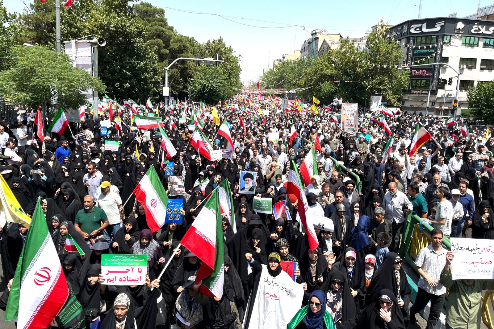 The Jerusalem Post calls on the Israeli government to publicly support Iranian “World Labor Day” protests