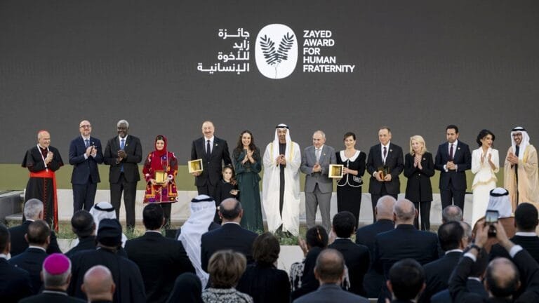 رئيس الامارات يشهد تكريم المكرمين بـ"جائزة زايد للأخوة الإنسانية" لعام 2026