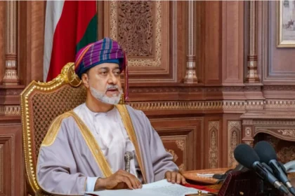 The Sultan of Oman receives the Secretary of Iran's Supreme National Security Council to discuss negotiations with Washington.