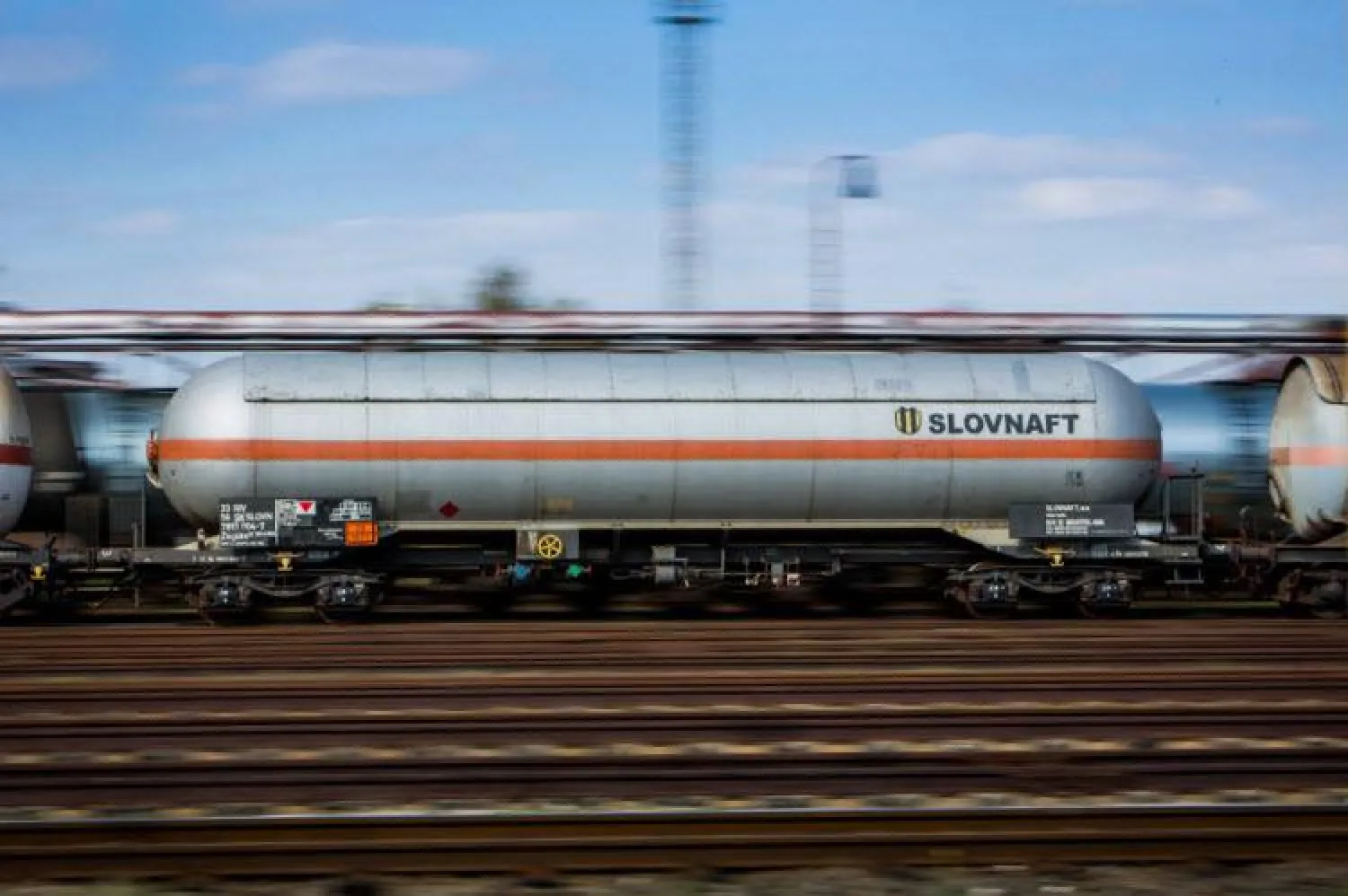 “The energy card is on the table”: Slovakia threatens to cut off emergency electricity to Ukraine due to the oil transit crisis.