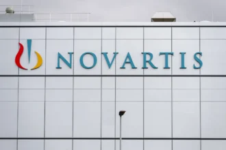 ترامب يتباهى: الرسوم الجمركية أجبرت "نوفارتس" السويسرية على توسيع استثماراتها في أمريكا