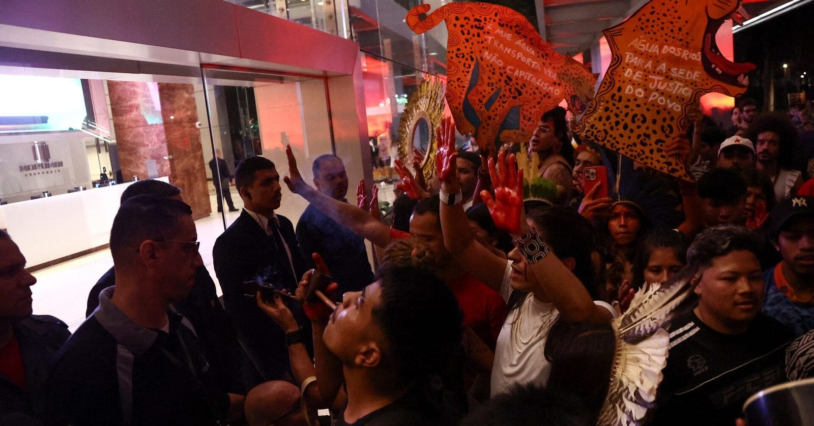 Protesters occupy Cargill’s Santarém port terminal in Brazil and halt operations.