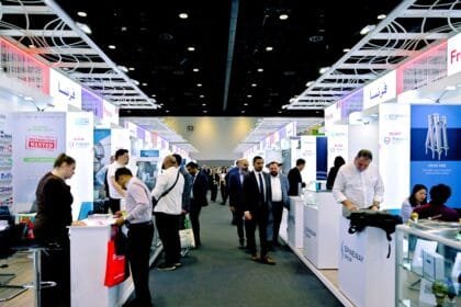 معرض الصحة العالمي 2026.. شركات فرنسية تستعرض حلولاً ثورية للإنعاش القلبي والتأهيل العصبي والذكاء الاصطناعي