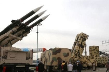 وسط توتر متصاعد.. صفقة صواريخ "سرية" بين إيران وروسيا