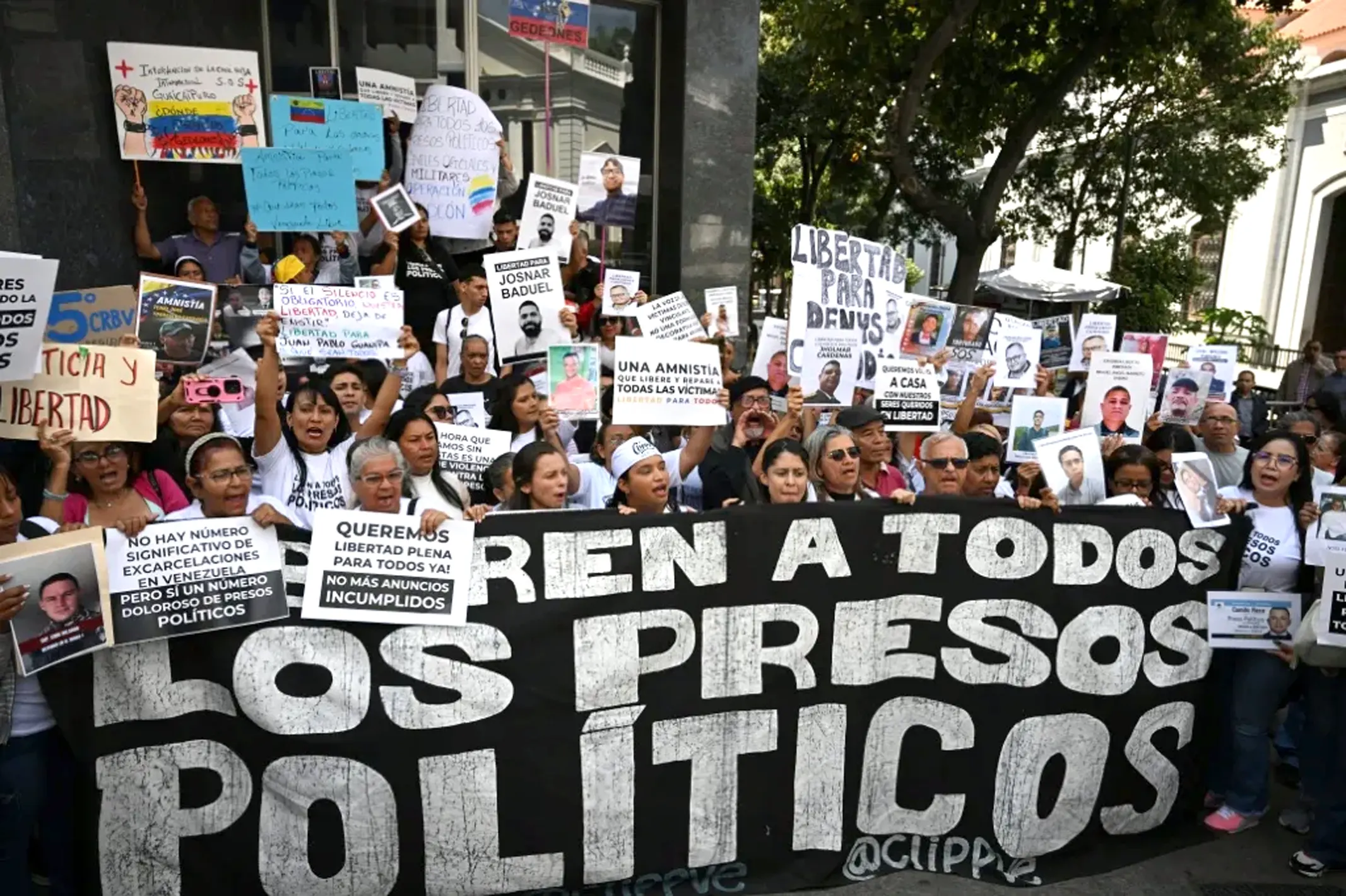 Venezuela: Legislature passes historic amnesty law to release political prisoners