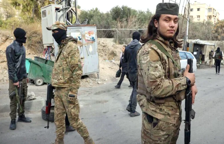 Uzbek forces control key points in Qusayr and shift the balance of power on the Syrian-Lebanese border