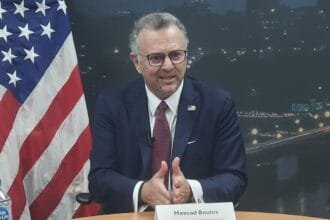 مستشار ترامب من ميونخ: التنسيق مع الإمارات "حيوي" وأمن المنطقة أولوية.. وتحركات رباعية لإنهاء حرب السودان