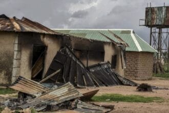 مسلحون يقتلون 50 شخصاً ويختطفون نساء وأطفالاً في ولاية زامفارا النيجيرية