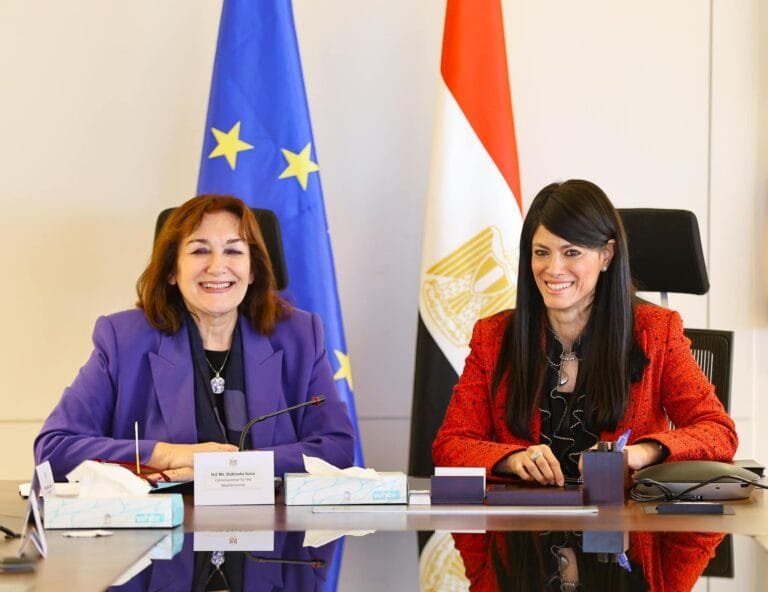 Egypt and the European Union sign grants worth 125 million euros to support the transition to sustainable energy.