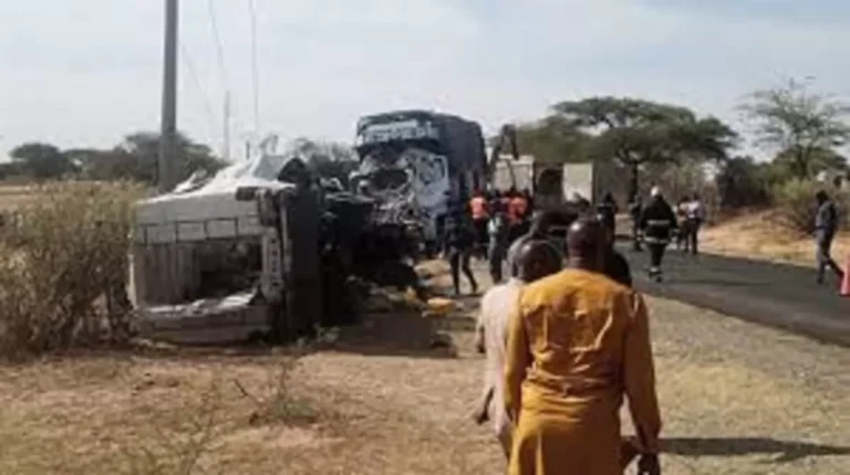 كارثة على الطريق.. مصرع 30 شخصًا فى حادث مرورى مروع شمال نيجيريا