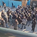 طلاب إيرانيون يهتفون ضد القيادة في طهران وسط تصاعد الاحتجاجات