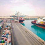 موانئ دبي العالمية «دي بي ورلد» تعيد هيكلة قيادتها العليا بتعيين عيسى كاظم رئيساً للمجلس ويوفراج نارايان رئيساً تنفيذياً