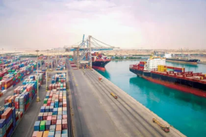 DP World restructures its senior leadership, appointing Essa Kazim as Chairman and Yuvraj Narayan as CEO.