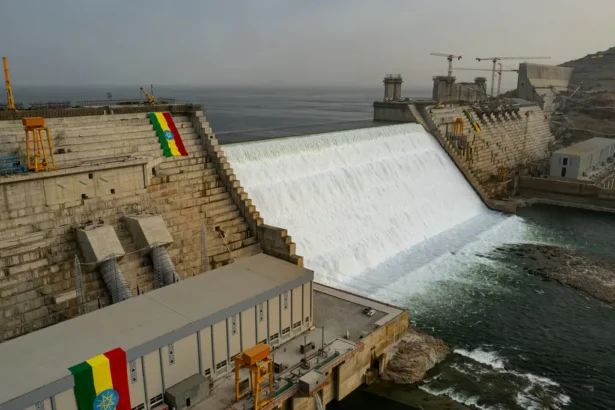 هبوط أرضي قرب سد النهضة يثير مخاوف دول المصب