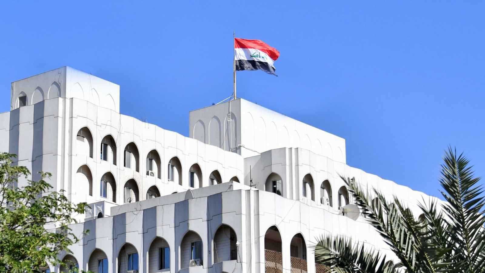 Baghdad intervenes in the crisis: Iraq calls for an immediate de-escalation between Pakistan and Afghanistan.