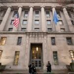 وزارة العدل الأمريكية تطلب معلومات جديدة حول معارضي ترامب ضمن تحقيقات التدخل الروسي