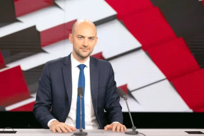 فرنسا تعلن زيادة التأشيرات الإنسانية للإيرانيين بعد حملة القمع الأخيرة