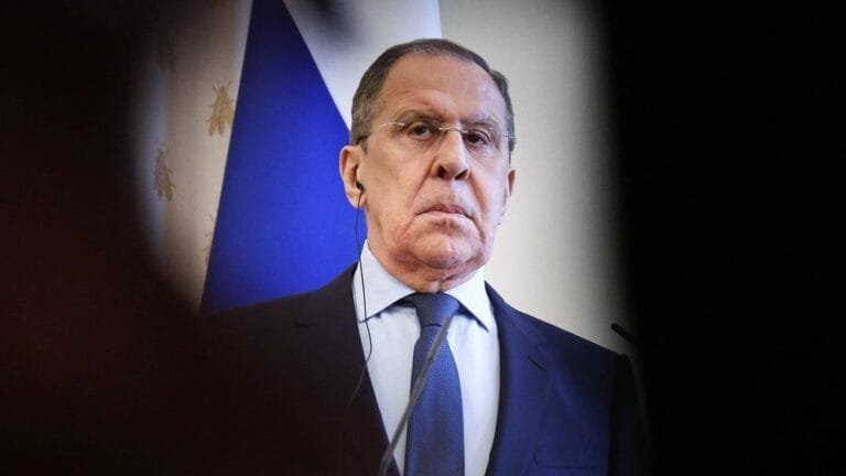 لافروف يحذر أوروبا: لا نسعى للهجوم.. لكن الرد الروسي سيكون حاسماً