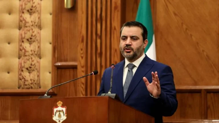 وزير الخارجية السوري يلتقي نيجرفان بارزاني على هامش مؤتمر ميونيخ للأمن