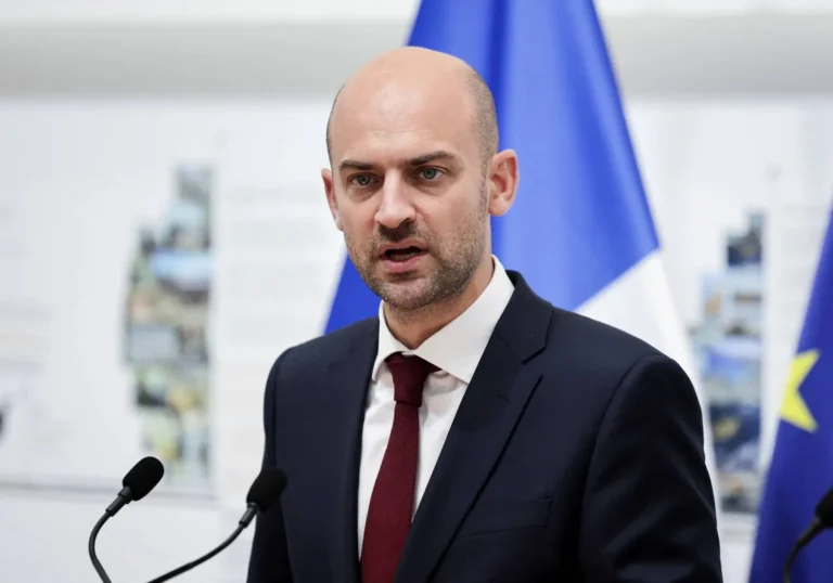 French Foreign Minister embarks on a crucial tour of the Middle East: Syria, Iraq, and Lebanon on the agenda