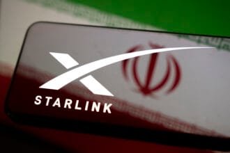 وول ستريت جورنال إدارة ترامب ترسل آلاف أجهزة ستارلينك إلى إيران لدعم المحتجين