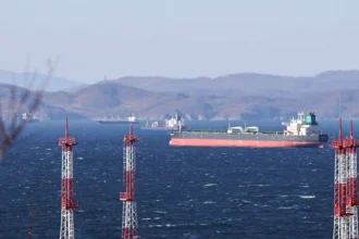 20 مليار دولار لحماية شريان النفط العالمي.. واشنطن تطلق برنامج تأمين ضخم لناقلات النفط