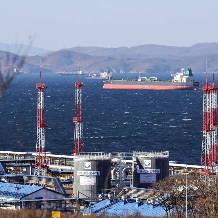 20 مليار دولار لحماية شريان النفط العالمي.. واشنطن تطلق برنامج تأمين ضخم لناقلات النفط