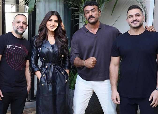 أحمد العوضي ومي عمر يتجهان إلى المجر بـ"شمشون ودليلة"