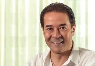 مدحت صالح يطرح أحدث أغانيه ضمن ألبوم "أنت وبس"