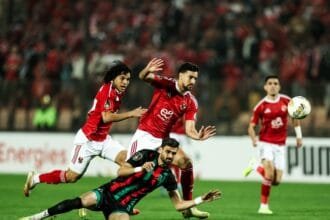 عقوبات من كاف على الأهلي بسبب أحداث مباراة الجيش الملكي في دوري أبطال إفريقيا