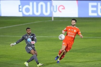 عجمان يخطف تعادلًا قاتلًا من بني ياس ويوقف انطلاقته في الدوري الإماراتي