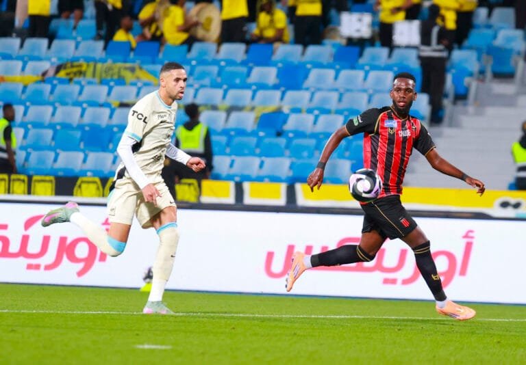 الاتحاد يسقط أمام الرياض بثلاثية في الدوري السعودي