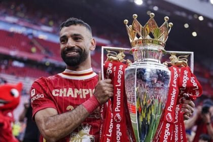 بين الإشادة والتأثر.. كيف تناولت الصحف العالمية رحيل محمد صلاح؟