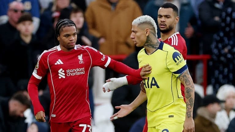 Liverpool draw with Tottenham in the Premier League