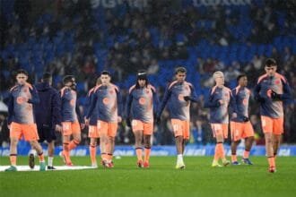 فليك يعلن قائمة برشلونة لمواجهة أتلتيك بلباو في الدوري الإسباني.. عودة ليفاندوفسكي