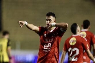 Al Ahly defeats Al Mokawloon Al Arab 3-0 and ignites the battle for the top spot in the Egyptian League