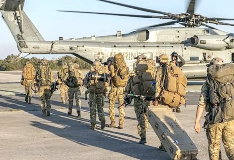 إجلاء عسكري عاجل من السعودية.. نقل 19 جنديًا أمريكيًا مصابًا إلى قاعدة بألمانيا