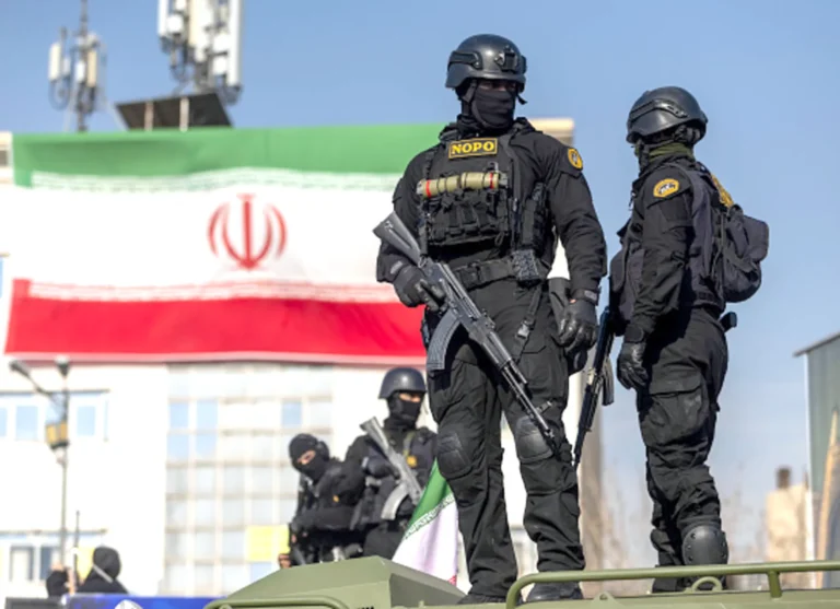 إيران اعتقال أكثر من 460 مواطنا في حملة أمنية واسعة النطاق