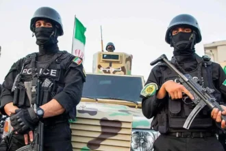 A security operation in Khuzestan: Iran announces the dismantling of an armed cell, while Washington speaks of progress in the military campaign.