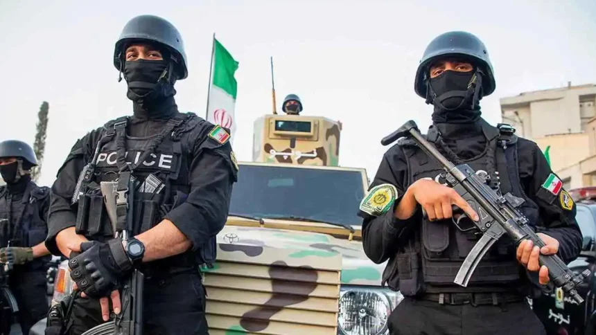 ضربة أمنية فى خوزستان.. إيران تعلن تفكيك خلية مسلحة وواشنطن تتحدث عن تقدم فى الحملة العسكرية