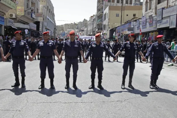 زلزال أمنى فى أنقرة.. إيقاف أكثر من 1200 من قوات الدرك عن العمل بقرار مفاجئ