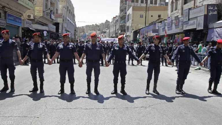 Security earthquake in Ankara: More than 1,200 gendarmerie officers suspended from duty in a surprise decision.