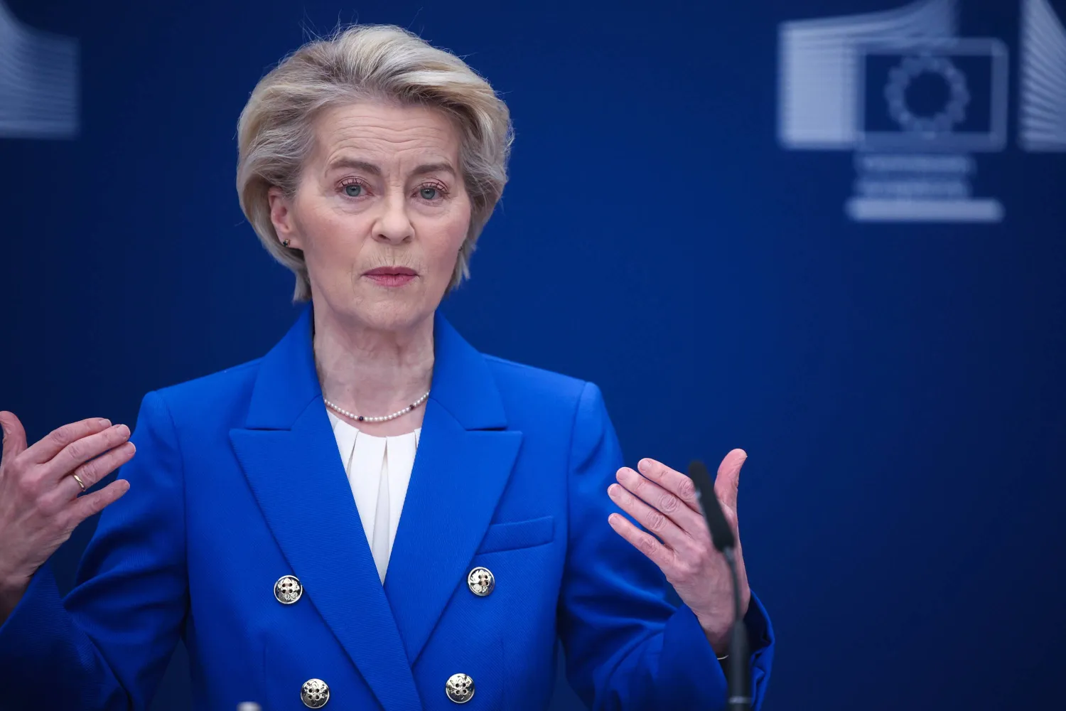 From Canberra, von der Leyen calls for a negotiated solution to end Middle East conflicts