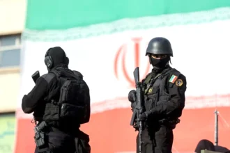 اعتقال 10 أجانب في إيران بتهم التجسس والتحقيقات مستمرة